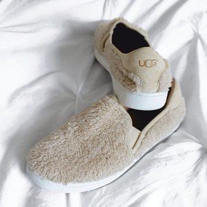 BRAND NEW NEVER WORN UGG Women’s Ricci Slip-On